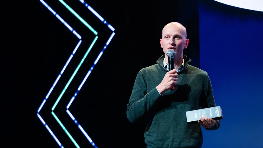 Dockworx, het bedrijf achter Bargeplanner, heeft de River Mobility-prijs gewonnen van de European Startup Prize for Mobility 2026. Daarmee zijn we de enige Nederlandse winnaar van dit jaar.
